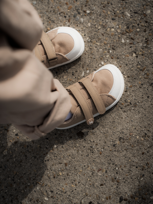 Be Lenka Canvi Kids Light Brown — детски barefoot патики со Велкро лепенки, лесно обување