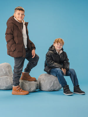 Детски чизми Be Lenka Zippu Kids all brown – зимска сцена