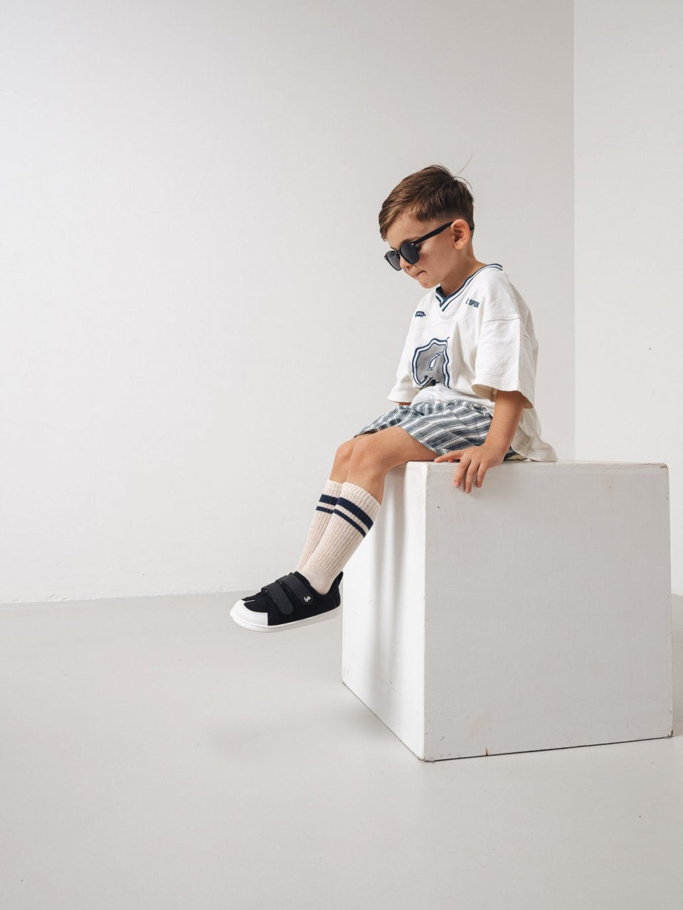 Be Lenka Canvi Kids Black White — анатомски босоноги обувки за деца, петен јамка, задна страна
